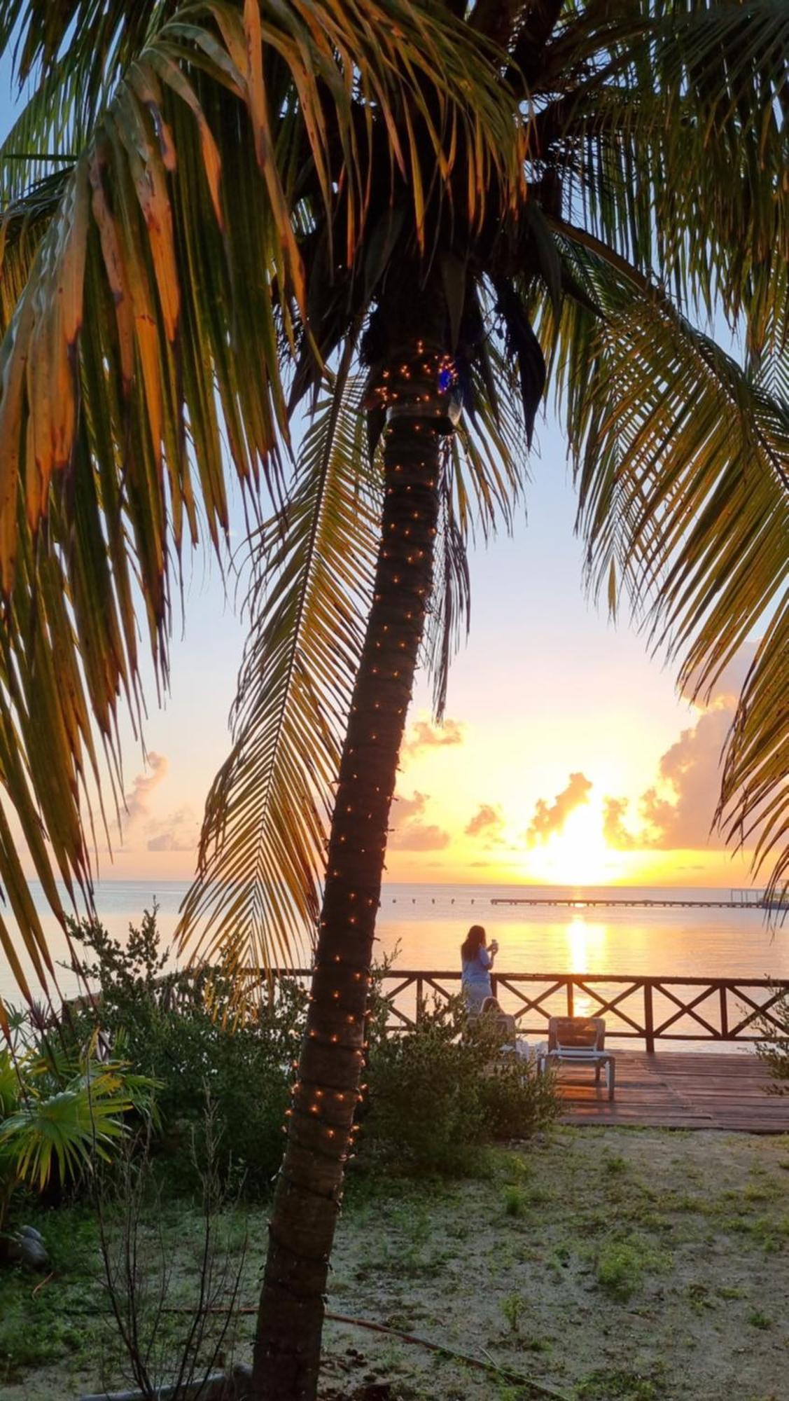 On The Beach - Seaside Sunset Haven Канкун Екстериор снимка